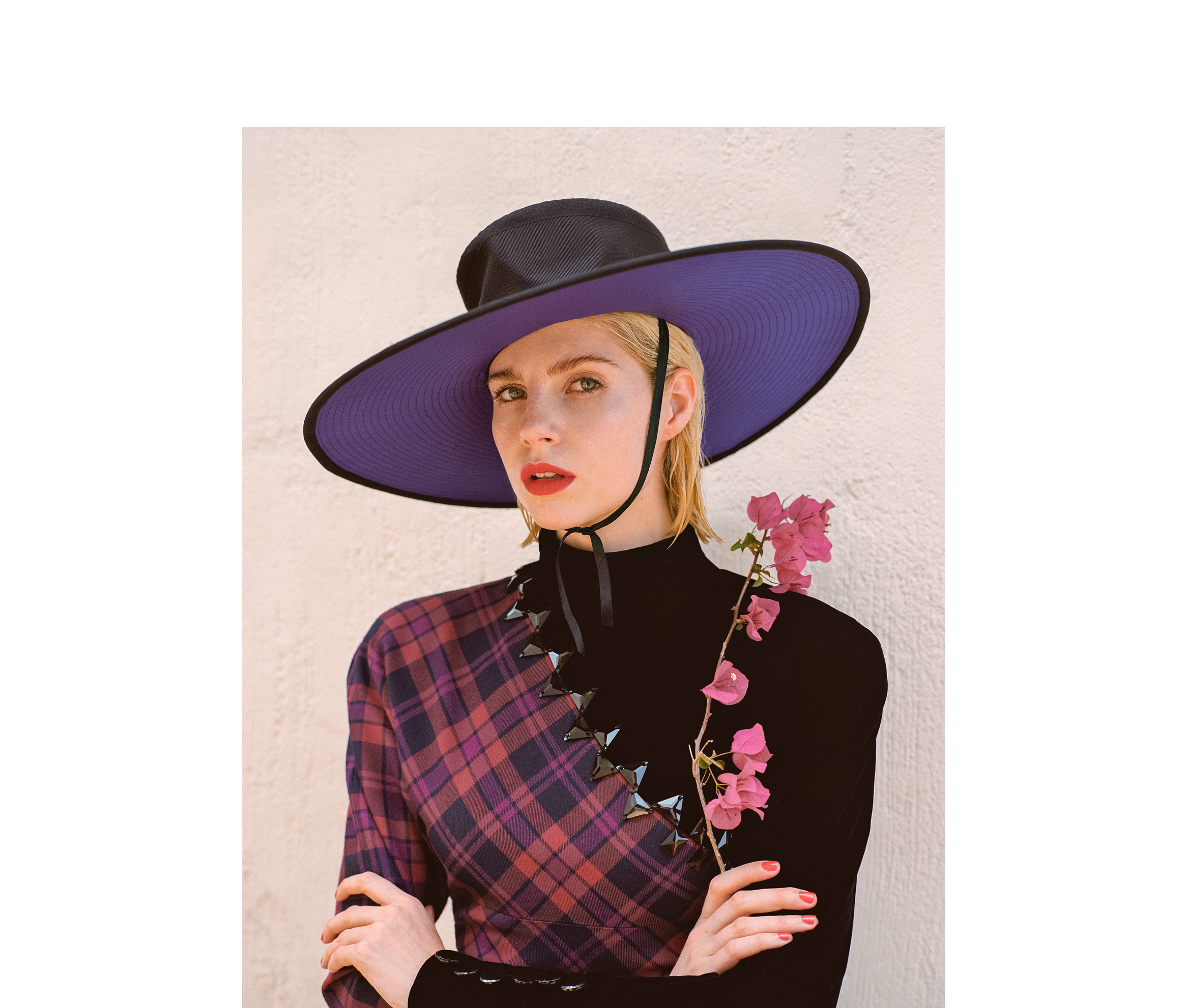 All clothing and hat by Marc Jacobs.